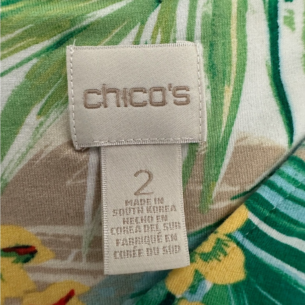Chico’s Tropical Floral Palm Print Sharkbite V-Hem Tunic Top Size 2 (L/12) - Picture 6 of 7
